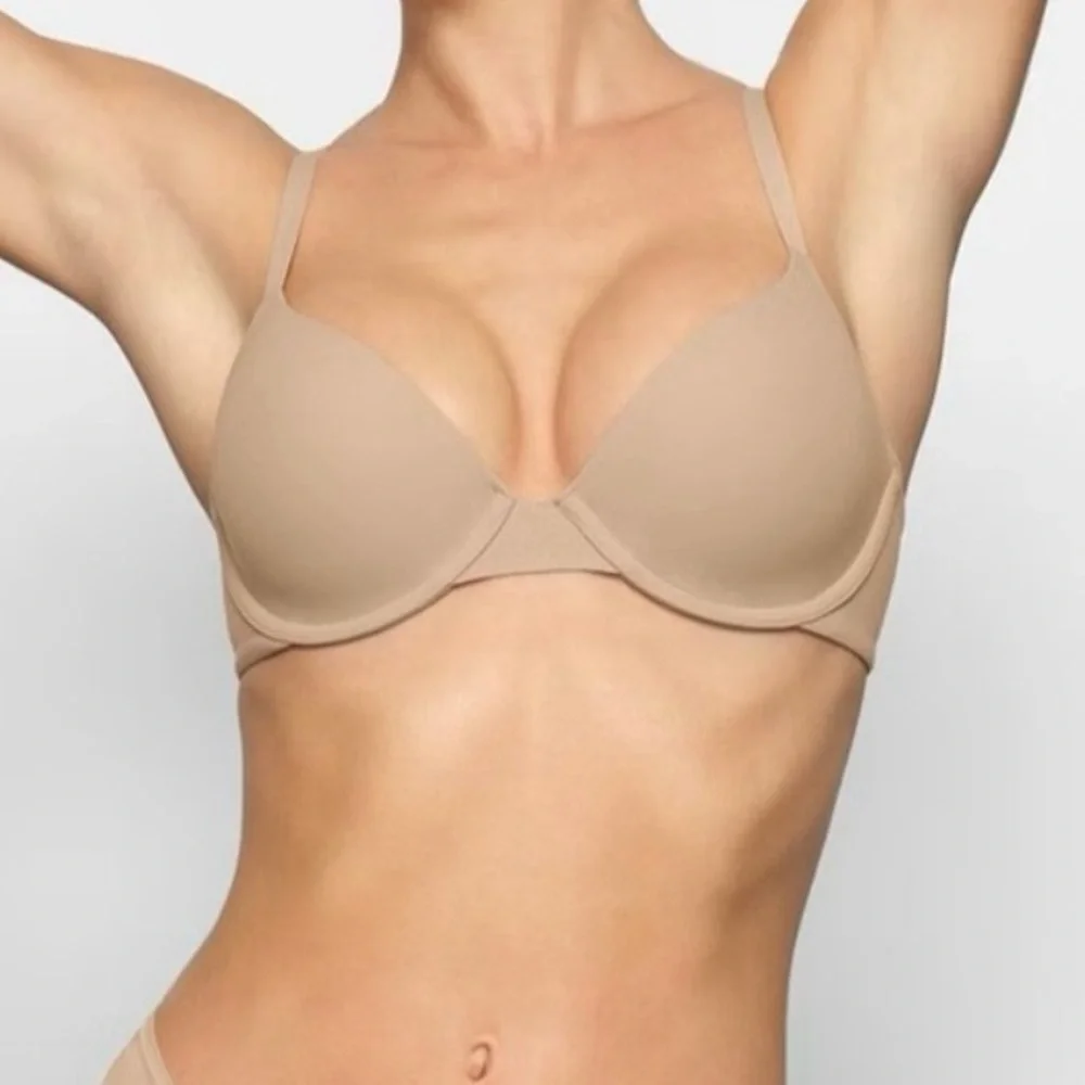 Skims Fits Everybody T Shirt Bra NEW W TAGS Underwire Demi Push Up Size 30A - Picture 1 of 1